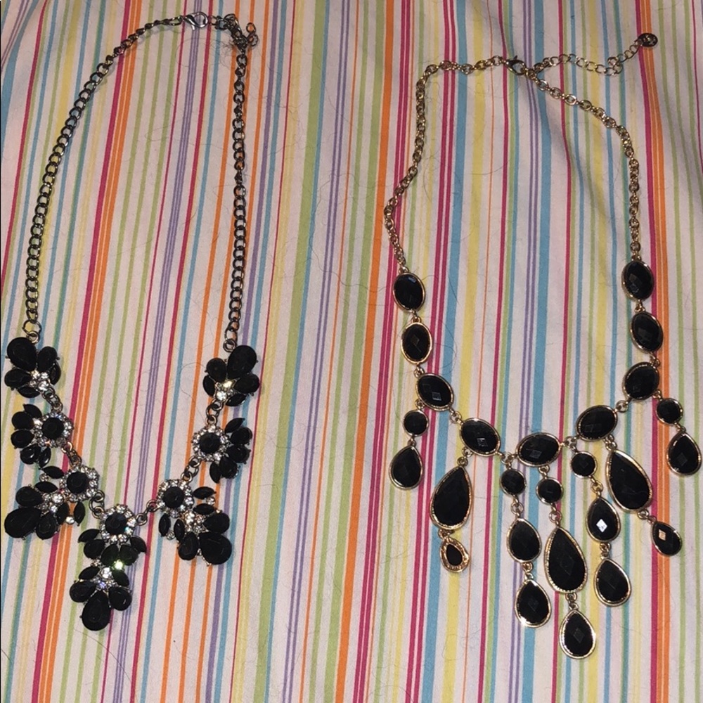 2 statement necklaces for the price of 1